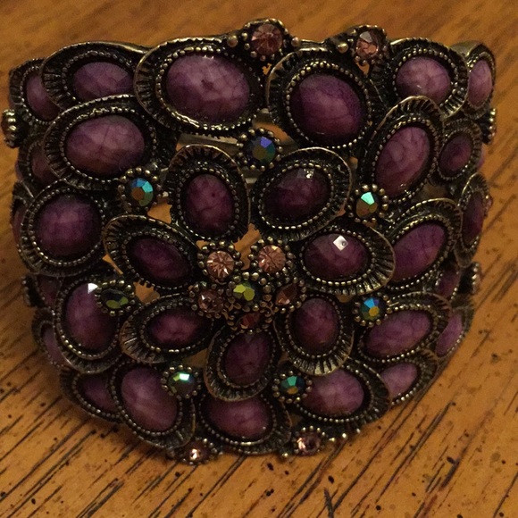 Purple bracelet, cuff. - Picture 5 of 7